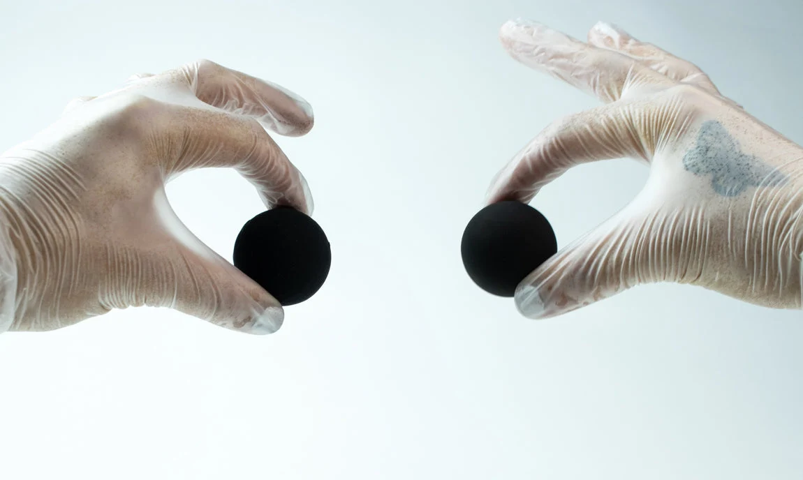 BLACK 3.0 BETA - evaluation batch - blackest black acrylic paint 20ml - Image 3