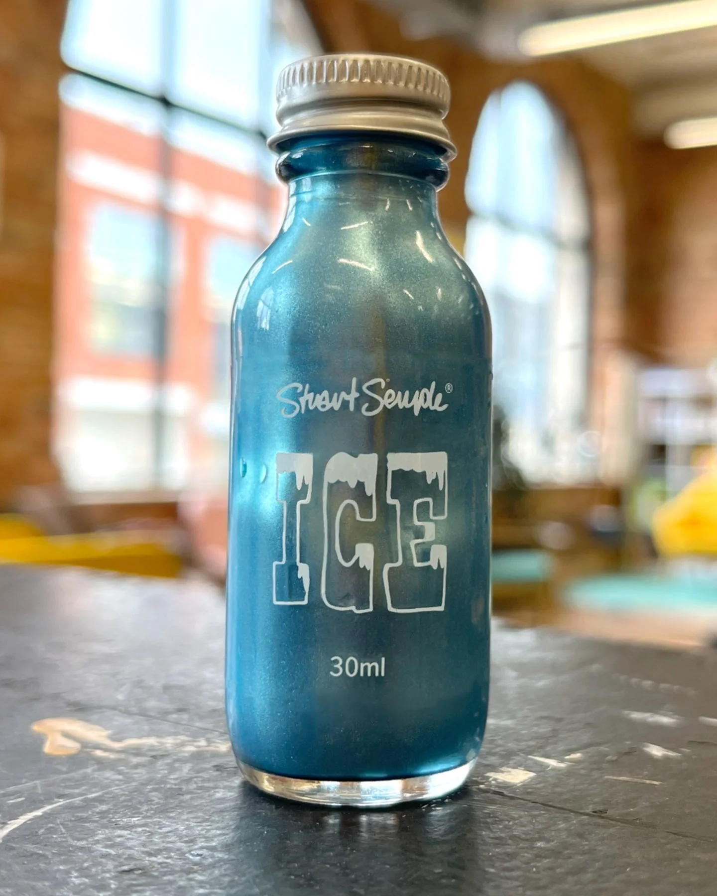 ICE - THE WORLD'S COOLEST METALLIC ACRYLIC BLUE PAINT 30ML - Image 4
