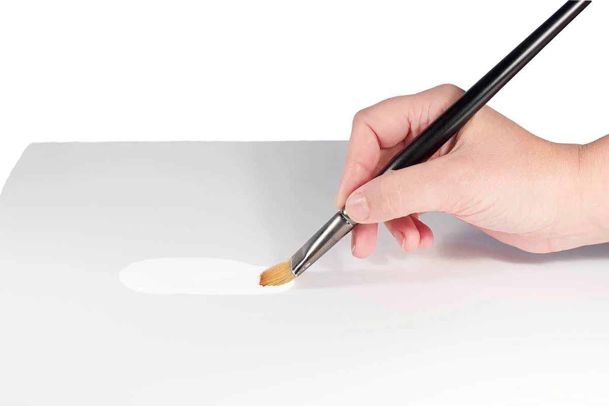 White 2.0 - The World's Brightest White Paint - (1l - 34fl oz) - Image 2